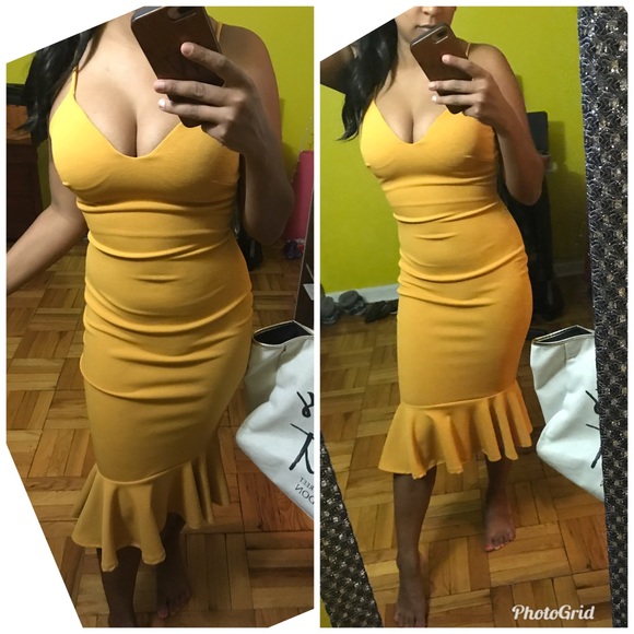 Mustard flare dress size small left - Picture 2 of 4